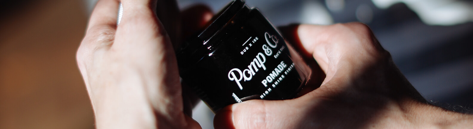 Eksklusiv hårvoks til håret Lækker hårpomade fra Pomp & Co. til dit hår.