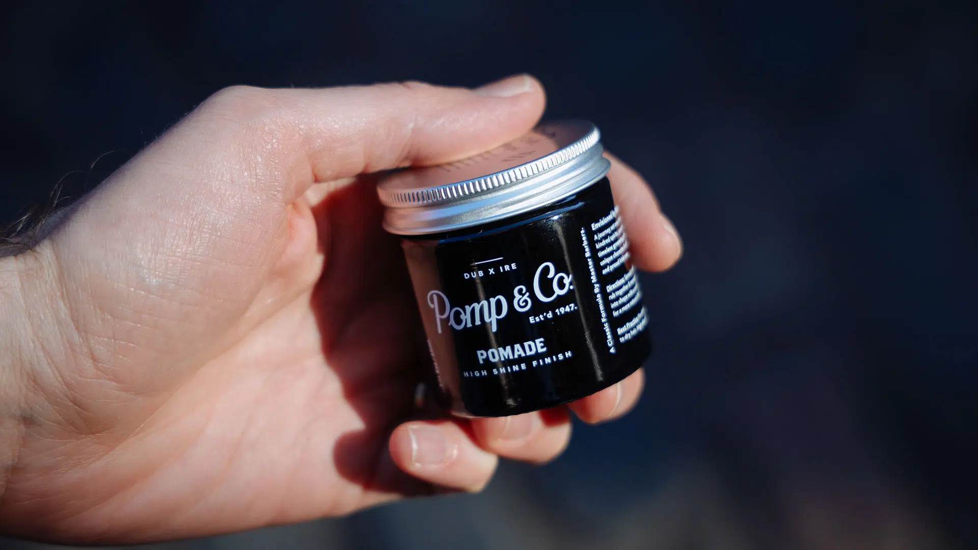 Pomade-i-hånden